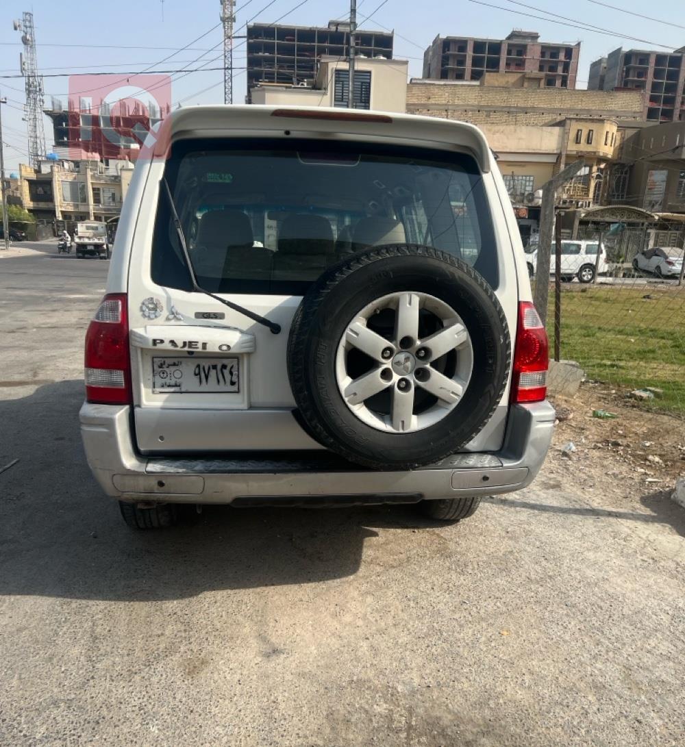ميتسوبيشي باجيرو